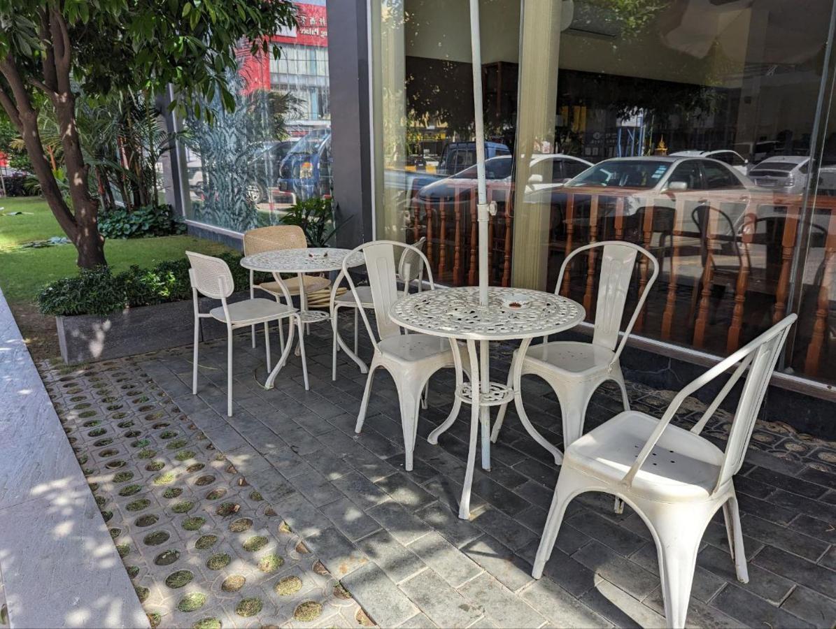 פנום פן 中青秋果酒店 True Go Hotel מראה חיצוני תמונה