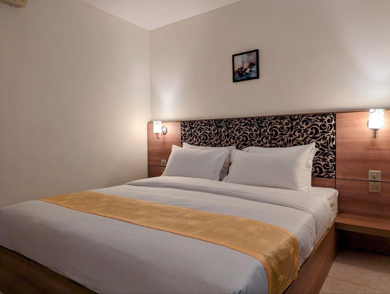 פנום פן 中青秋果酒店 True Go Hotel מראה חיצוני תמונה